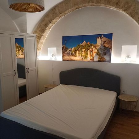 Suite Vecchia Dante Bari Exteriör bild